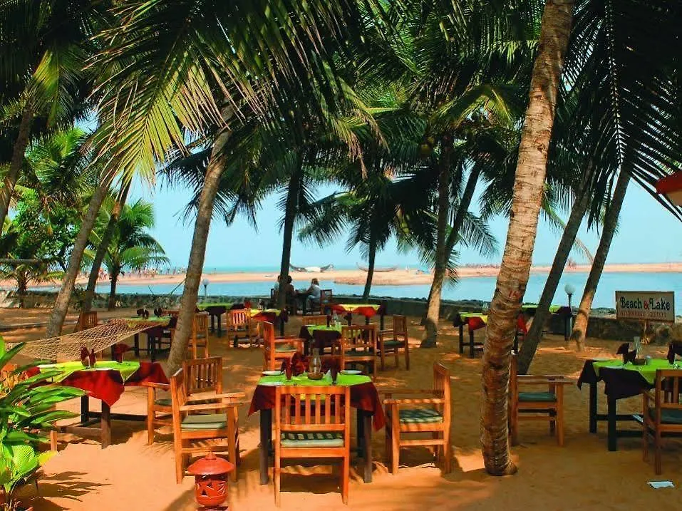 Beach And Lake Ayurvedic Resort, Kovalam Indien