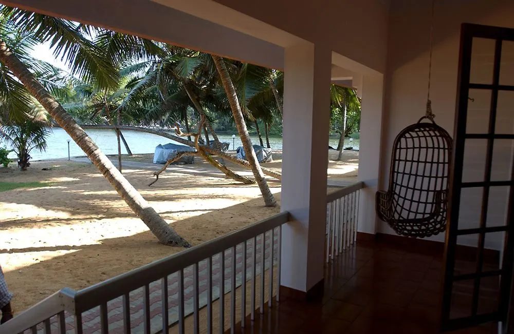 Beach And Lake Ayurvedic Resort, Kovalam