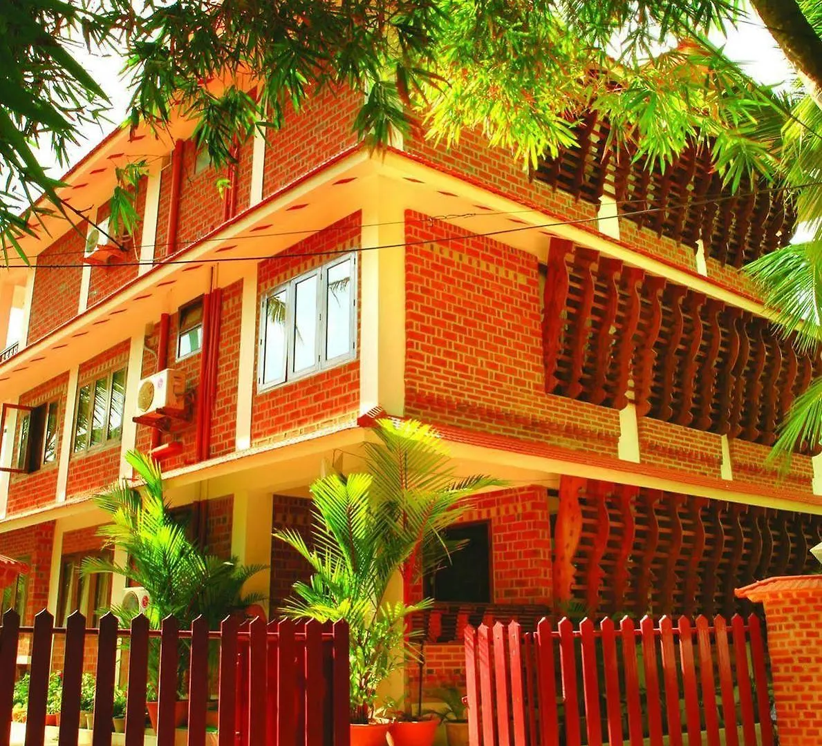 Resort Beach And Lake Ayurvedic Resort, Kovalam