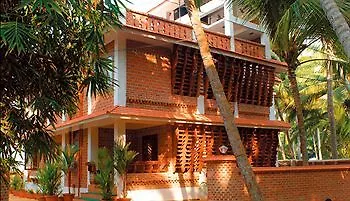 Beach And Lake Ayurvedic Resort, Kovalam